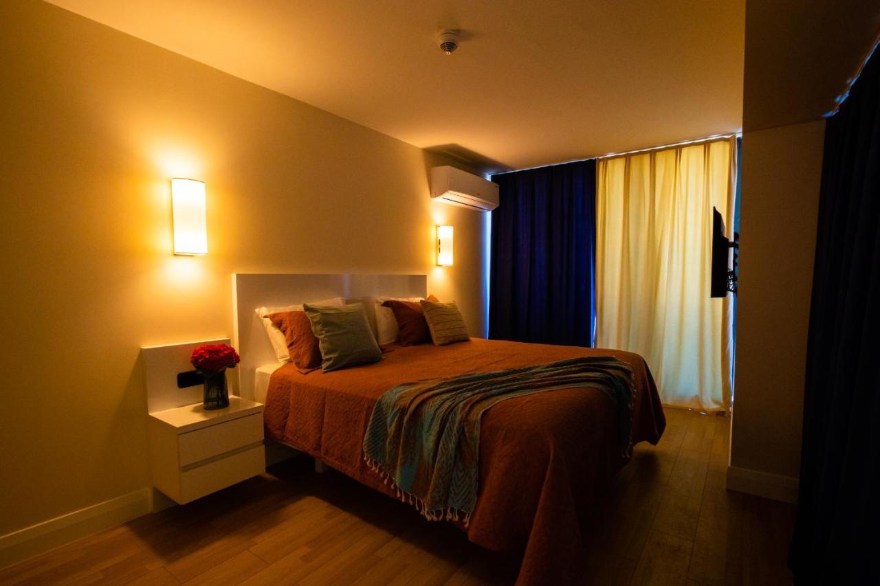 G-Point City Beach Batoumi Extérieur photo