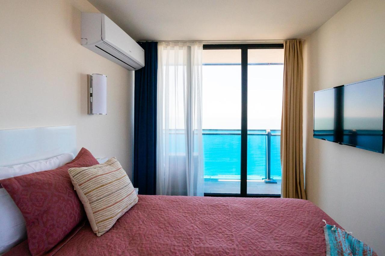 G-Point City Beach Batoumi Extérieur photo